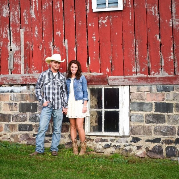 Meet your Posher, Katelyn - Picture 1 of 1